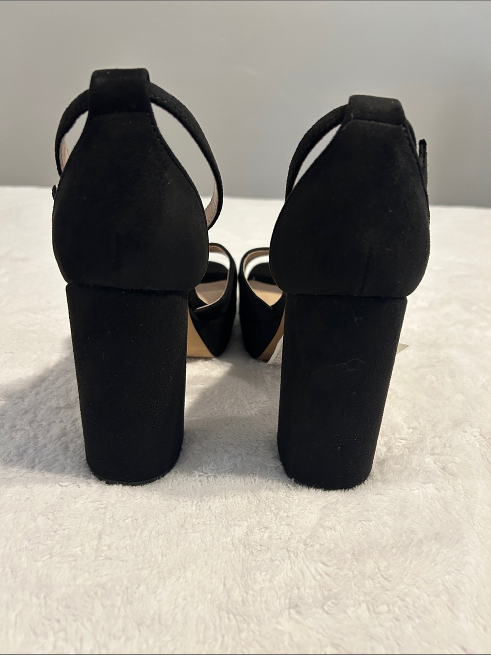 The Drop Women’s Hamalie Black Suede ankle strap platform Sandals. Chucky Heel. - Picture 4 of 10